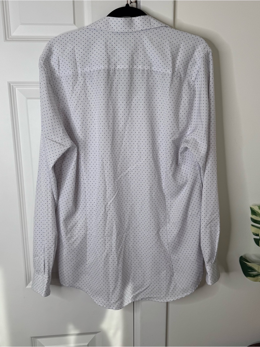 Men’s C Lab White Slim Fit Shirt with Navy Microdots - Picture 4 of 5